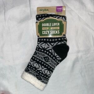 Airplus Double Layer Cozy Socks New Womens 5-10 Aloe Infused